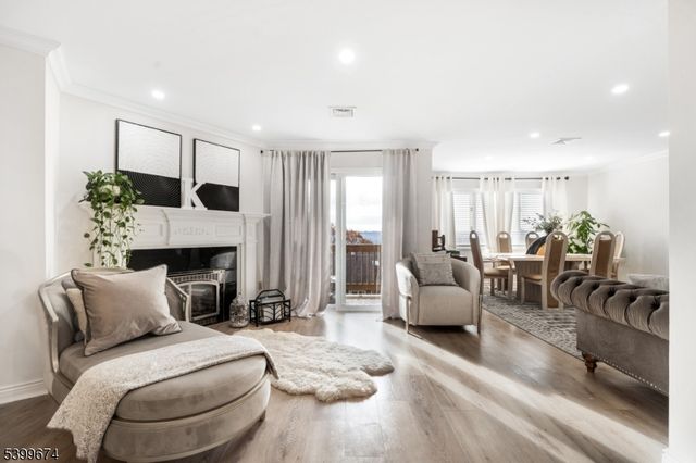 305 Heights Dr 3, Haledon Boro, NJ 07508