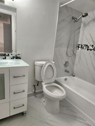 10315 NW 9th St Cir 203-14, Miami, FL 33172