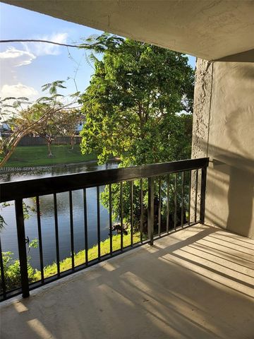 10315 NW 9th St Cir 203-14, Miami, FL 33172