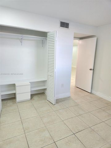 10315 NW 9th St Cir 203-14, Miami, FL 33172