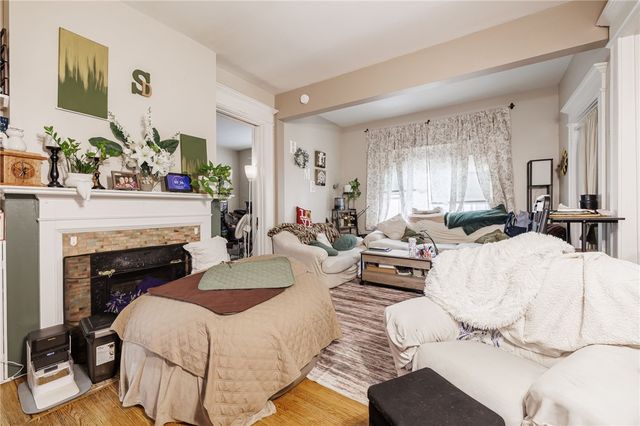 30 Strathallan Park, Rochester, NY 14607