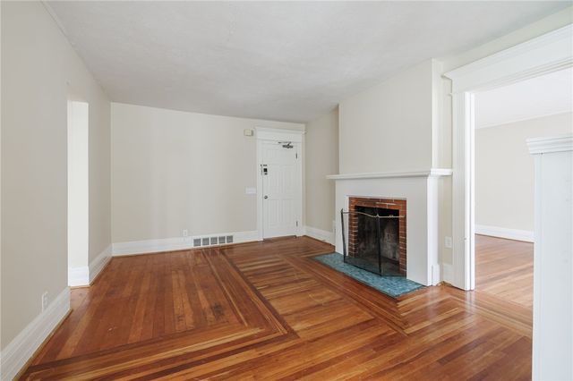 30 Strathallan Park, Rochester, NY 14607