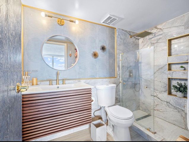 7601 E Treasure Dr 711, North Bay Village, FL 33141