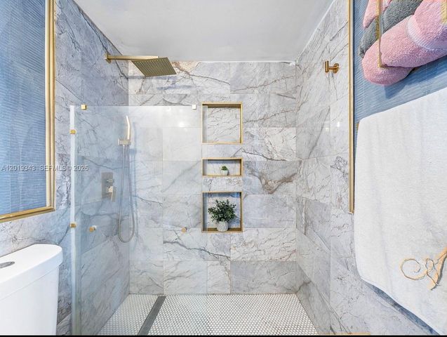 7601 E Treasure Dr 711, North Bay Village, FL 33141