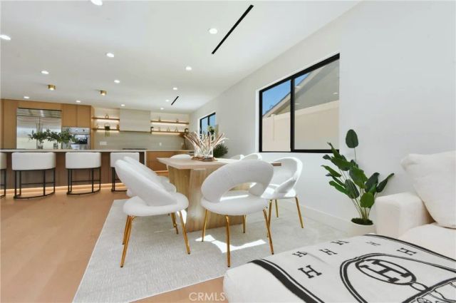 23409 Friar, Woodland Hills, CA 91367