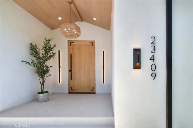 23409 Friar, Woodland Hills, CA 91367