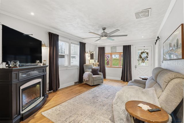 4239 CANYON LAKE DR, Rapid City, SD 57702