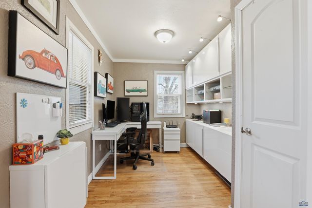 4239 CANYON LAKE DR, Rapid City, SD 57702