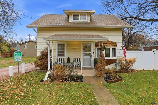 4239 CANYON LAKE DR, Rapid City, SD 57702