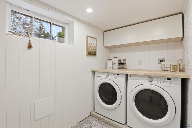 4239 CANYON LAKE DR, Rapid City, SD 57702