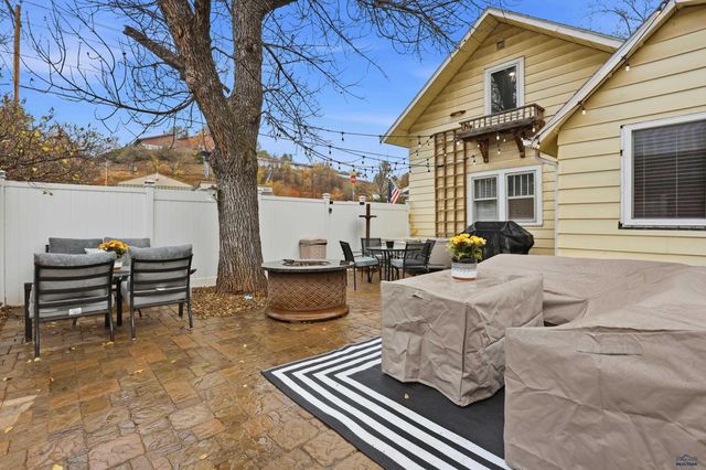 4239 CANYON LAKE DR, Rapid City, SD 57702