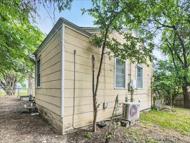 5013 Kessler Road, River Oaks, TX 76114