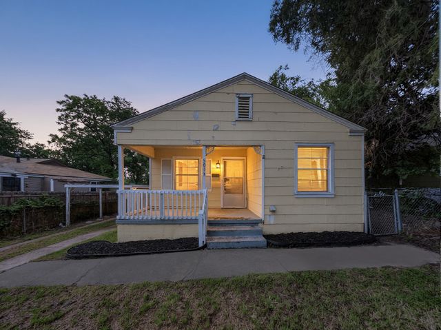 5013 Kessler Road, River Oaks, TX 76114
