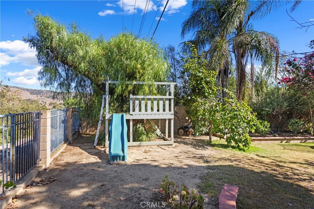 Image 40 of property listing at 220 Copa De Oro Drive, Brea, CA 92823