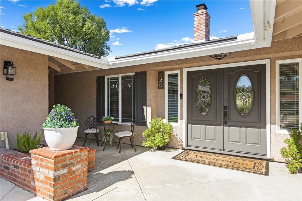 Image 5 of property listing at 220 Copa De Oro Drive, Brea, CA 92823