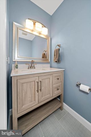 109 REGISTER DR, Newark, DE 19711