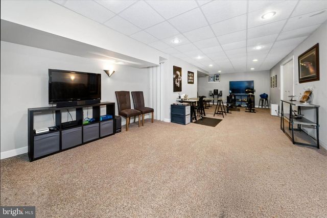 109 REGISTER DR, Newark, DE 19711