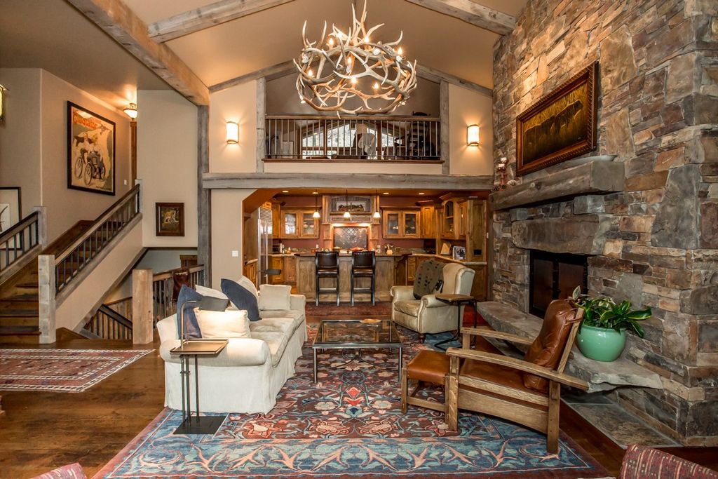 1013 Whispering Pines Lane, Whitefish, MT 59937 photo 10