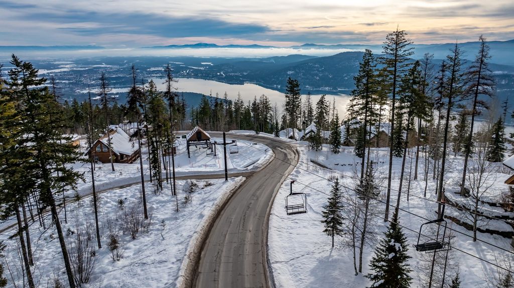 1013 Whispering Pines Lane, Whitefish, MT 59937 photo 4