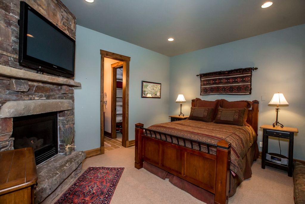 1013 Whispering Pines Lane, Whitefish, MT 59937 photo 47