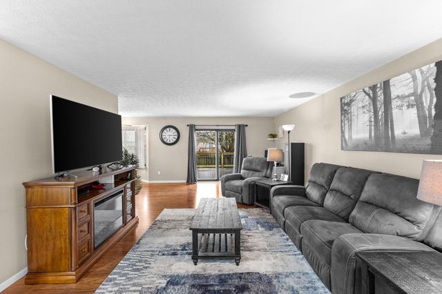 130 Welshmore Drive, Galloway, OH 43119