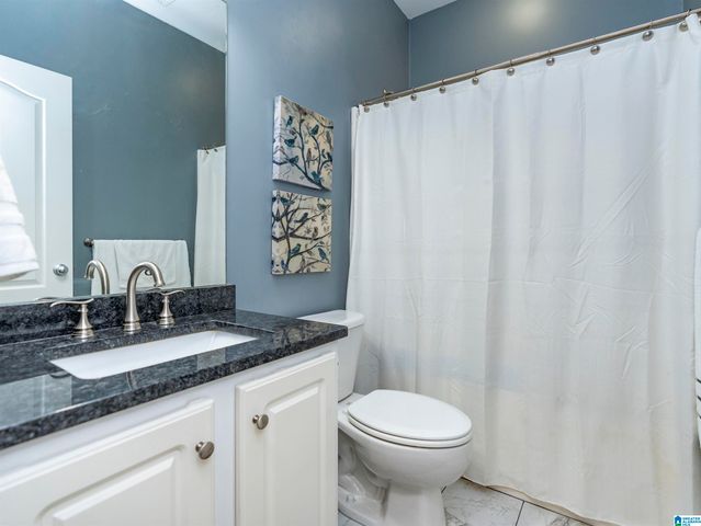 633 BARKLEY CIRCLE, Alabaster, AL 35007
