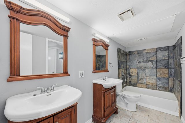 6078 Dooley Drive, The Colony, TX 75056