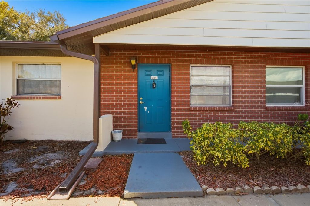 24862 US HIGHWAY 19 N 204, Clearwater, FL 33763