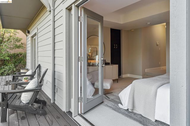 7084 Westmoorland Dr, Berkeley, CA 94705