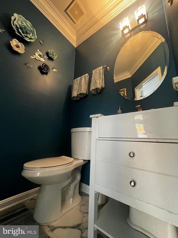 6810 ASHLEYS CROSSING CT, Temple Hills, MD 20748