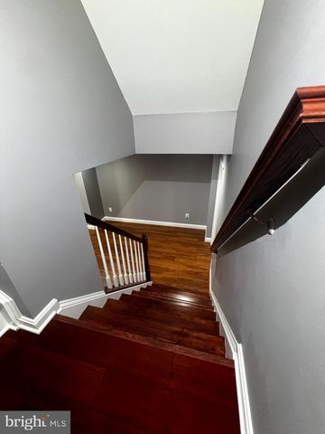 6810 ASHLEYS CROSSING CT, Temple Hills, MD 20748