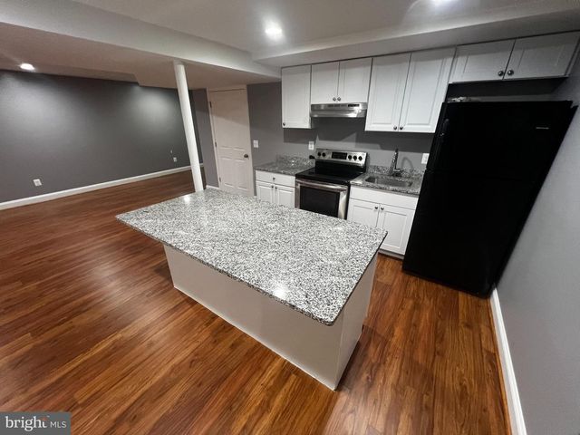 6810 ASHLEYS CROSSING CT, Temple Hills, MD 20748