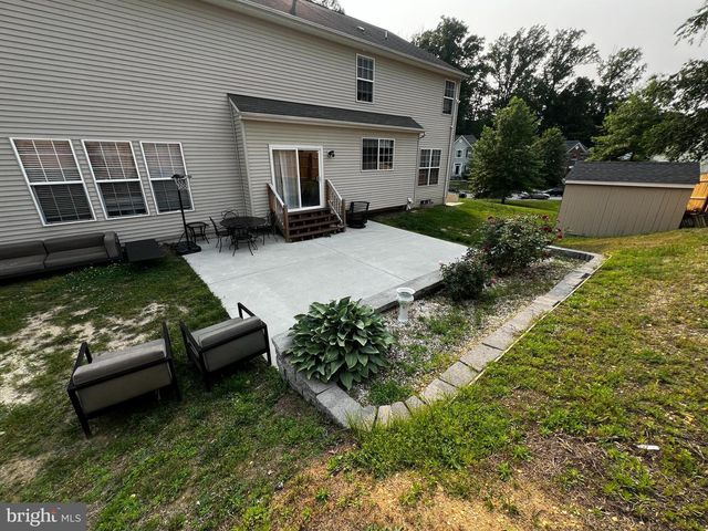 6810 ASHLEYS CROSSING CT, Temple Hills, MD 20748