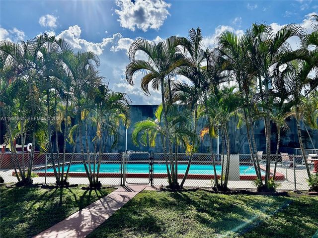 2918 Funston Street 29B, Hollywood, FL 33020