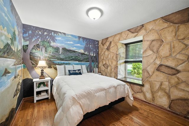 9128 Sweetwater Drive, Dallas, TX 75228
