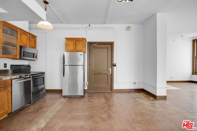 215 W 7th Street 602, Los Angeles, CA 90014