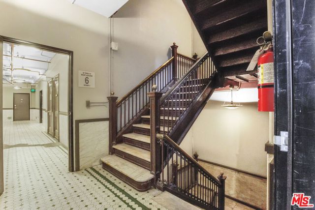 215 W 7th Street 602, Los Angeles, CA 90014