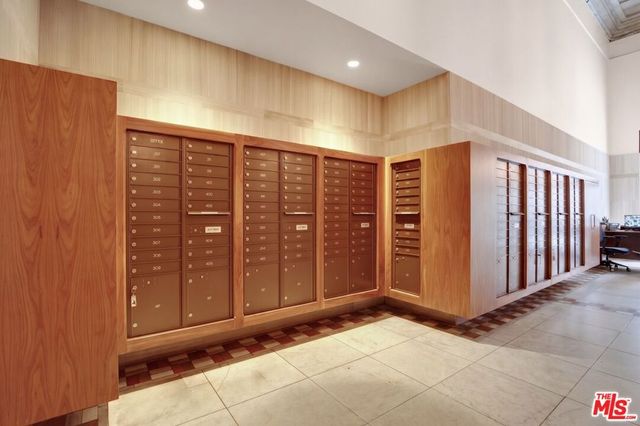 215 W 7th Street 602, Los Angeles, CA 90014