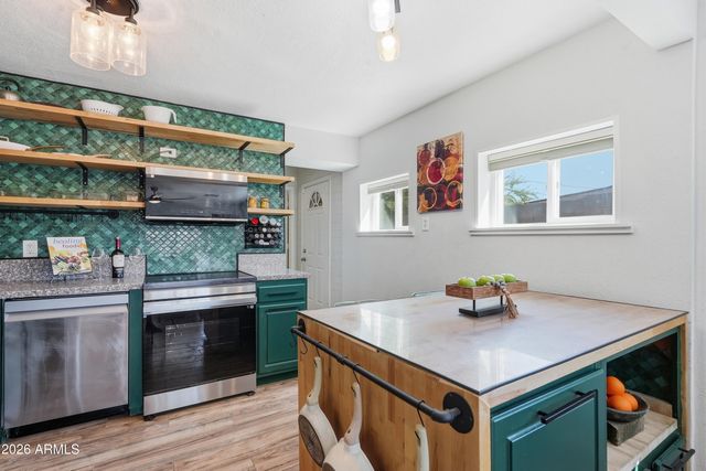 5002 W CITRUS Way, Glendale, AZ 85301