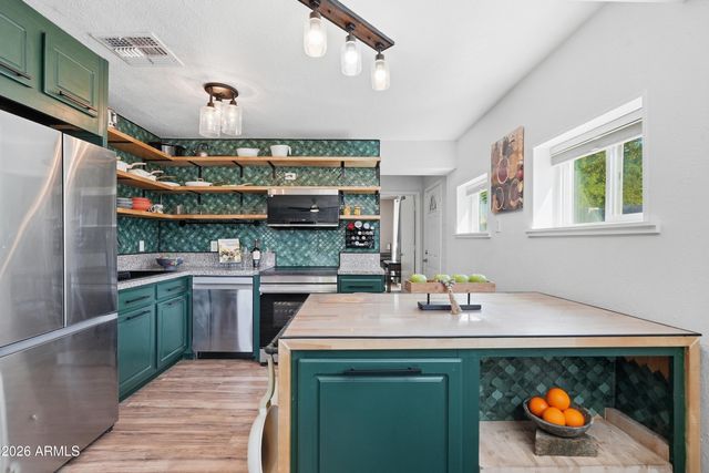 5002 W CITRUS Way, Glendale, AZ 85301
