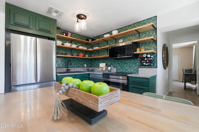 5002 W CITRUS Way, Glendale, AZ 85301