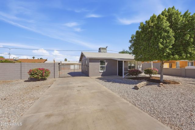 5002 W CITRUS Way, Glendale, AZ 85301