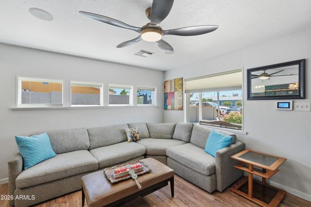 5002 W CITRUS Way, Glendale, AZ 85301