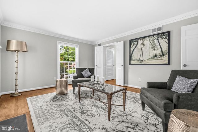 9403 FERRY LANDING CT, Alexandria, VA 22309