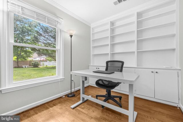 9403 FERRY LANDING CT, Alexandria, VA 22309