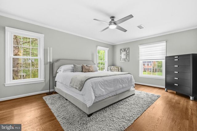 9403 FERRY LANDING CT, Alexandria, VA 22309