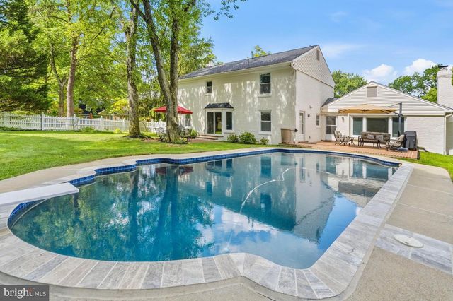 9403 FERRY LANDING CT, Alexandria, VA 22309