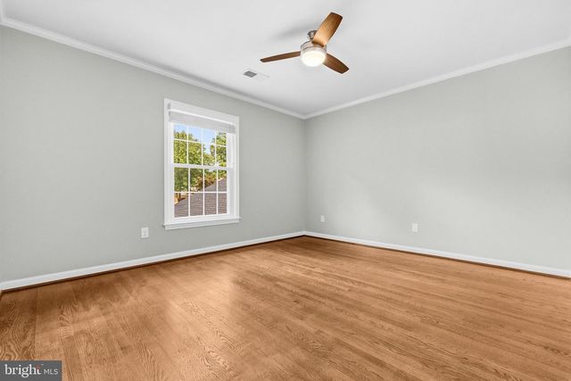 9403 FERRY LANDING CT, Alexandria, VA 22309
