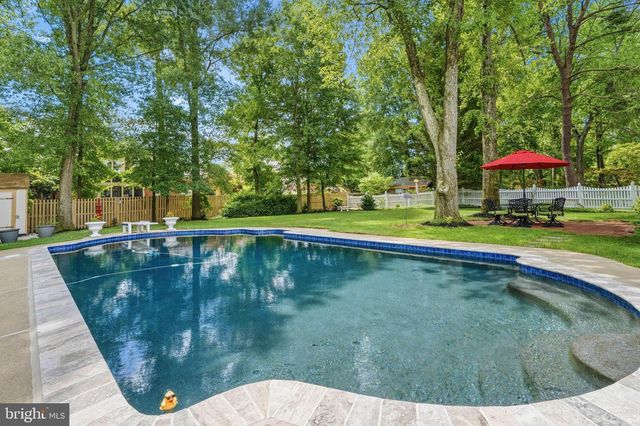 9403 FERRY LANDING CT, Alexandria, VA 22309
