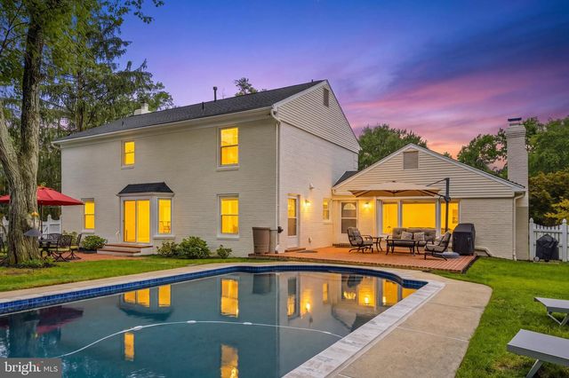 9403 FERRY LANDING CT, Alexandria, VA 22309